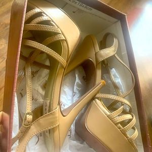 Dyeables Platform formal shoes New in the Box